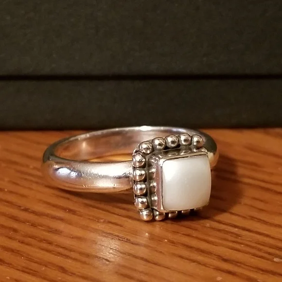 Silpada Sterling Silver & Pearl Ring - Picture 12 of 14